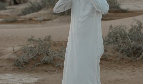 What distance must you travel before you can shorten your salah?