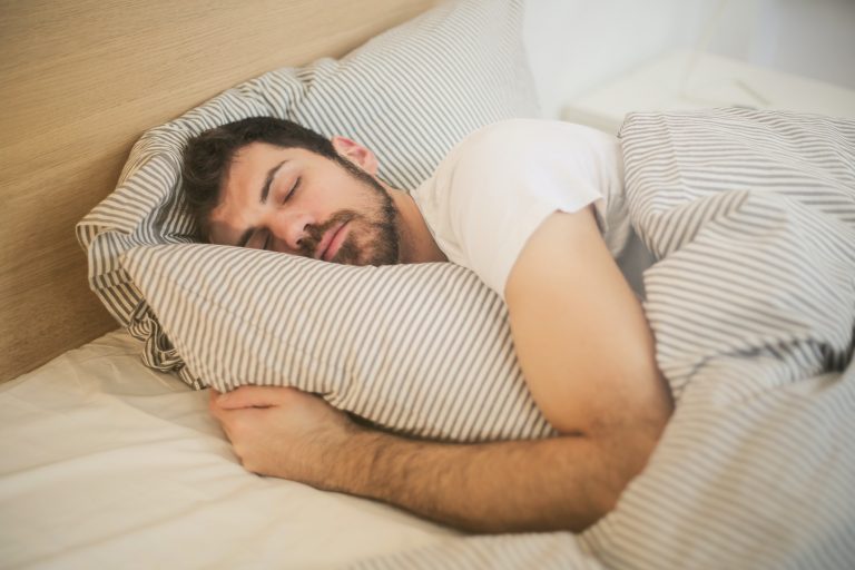 Those who do not sleep and those who spend