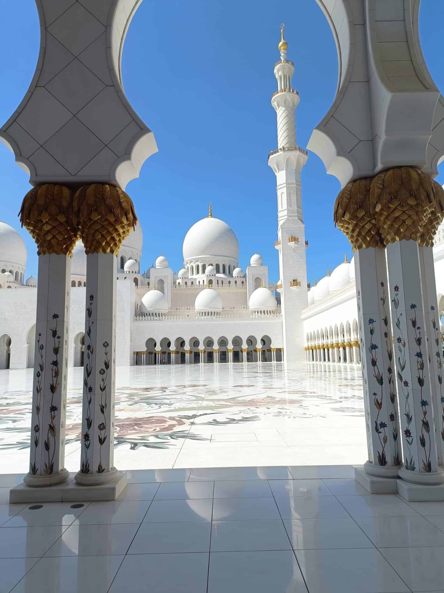 Can you pray tahiyatul masjid between asr and maghrib or a forbidden time?